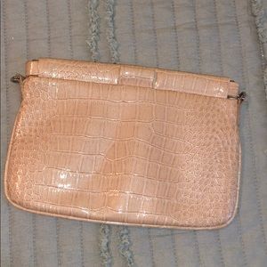 Cream Shell Clutch